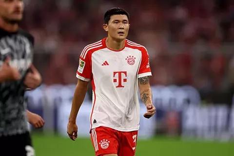 تقارير: يوفنتوس ينافس على ضم مدافع بايرن ميونخ